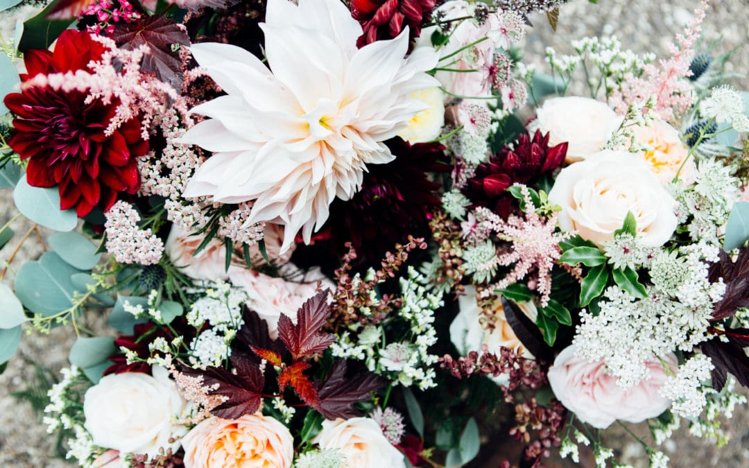 10 Top Tips for Choosing Your Bridal Flowers
